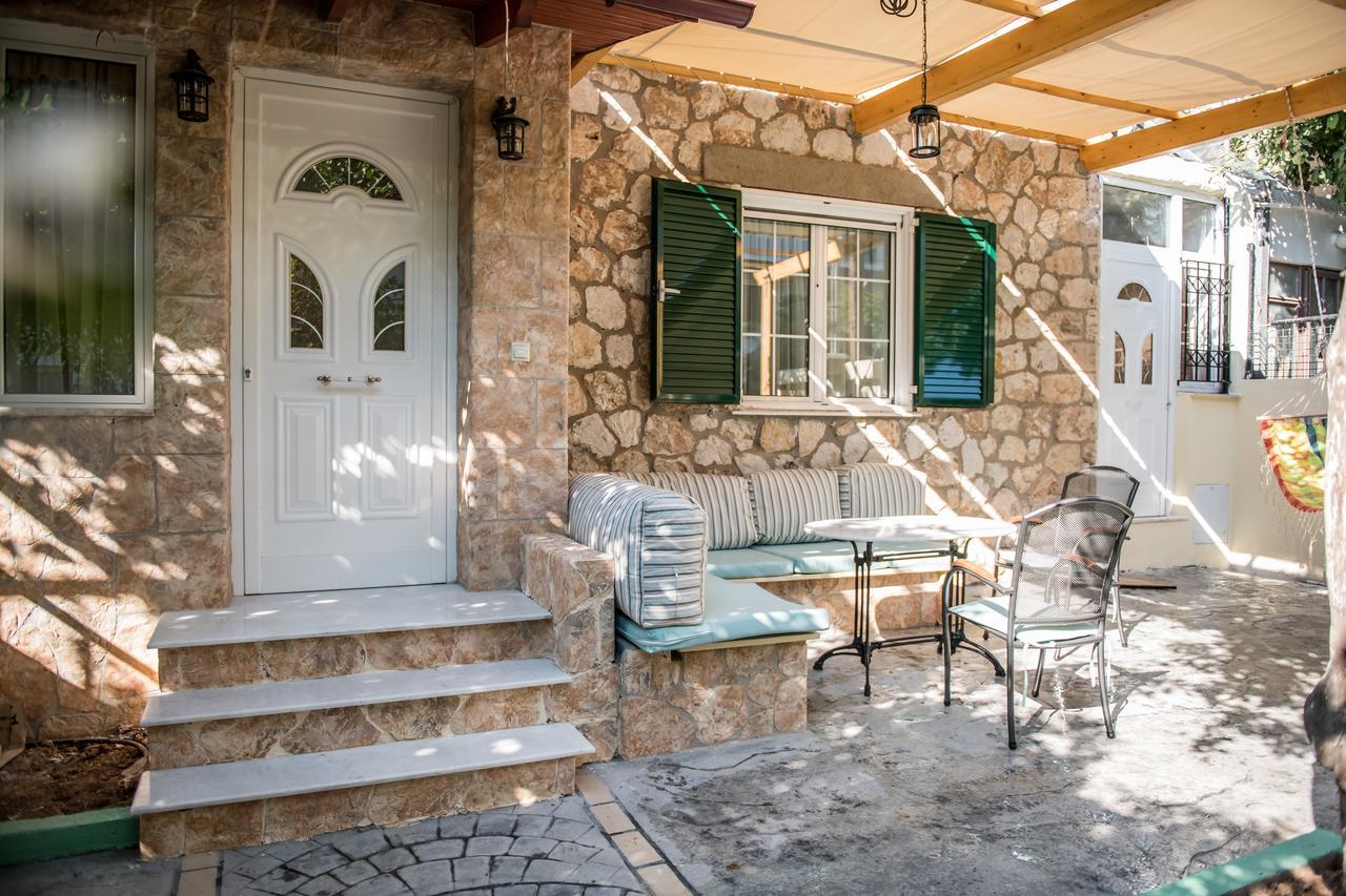 Traditional Thiseio Home Athens Exterior photo